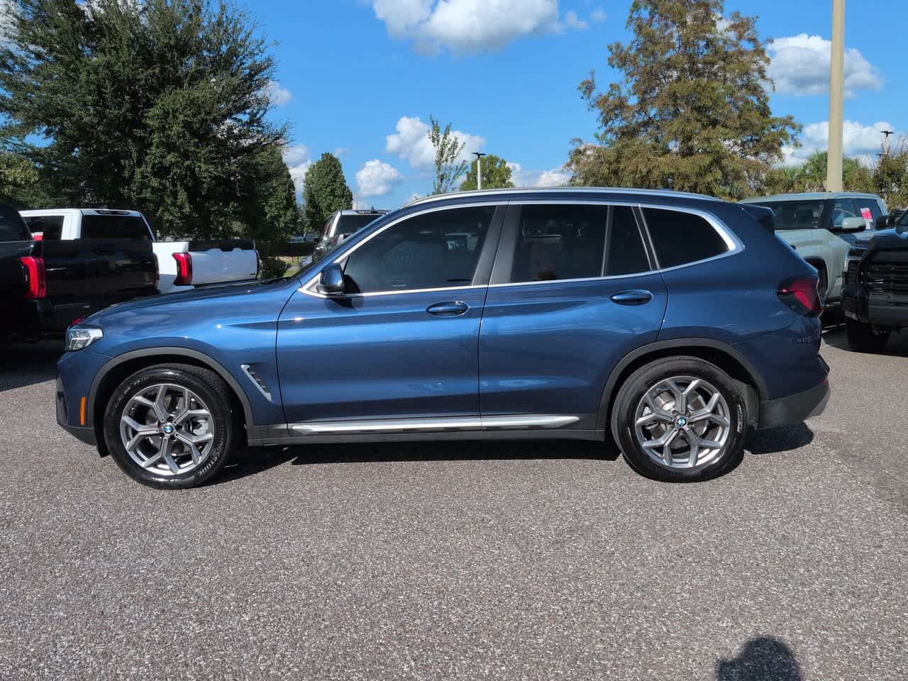 Used 2022 BMW X3 sDrive30i w/ Convenience Package RWD image 3