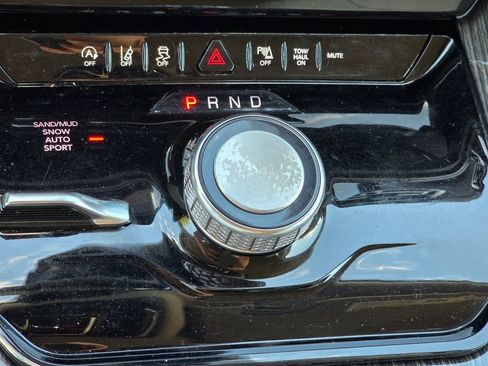 Used 2022 Jeep Wagoneer Series II image 36