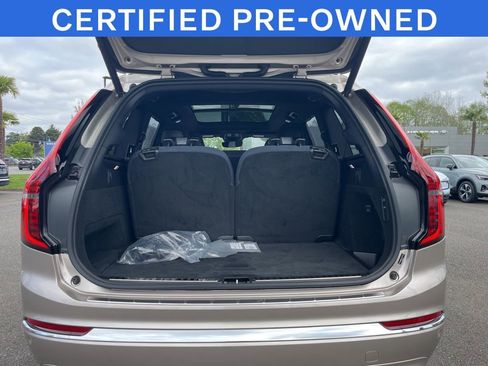 Certified 2025 Volvo XC90 T8 Ultra AWD/4WD image 16