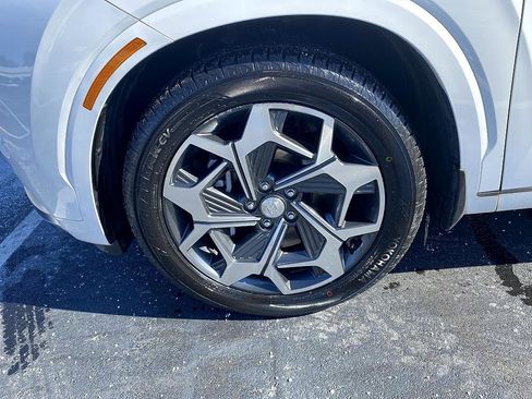 Used 2022 Hyundai Palisade Calligraphy image 8