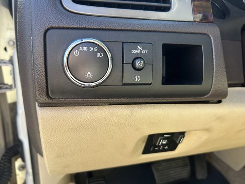 Used 2013 GMC Yukon XL Denali image 19