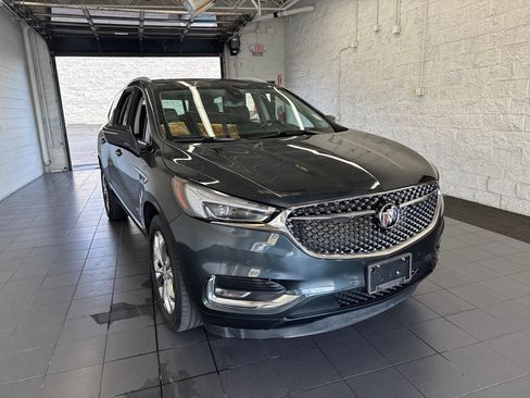 Used 2021 Buick Enclave Avenir w/ Avenir Technology Package AWD/4WD image 2