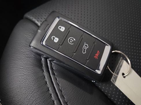 New 2026 Jeep Grand Wagoneer Limited w/ Premium Group II image 34