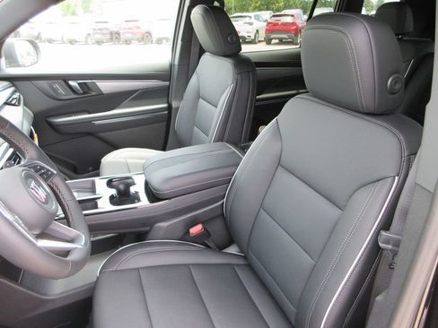 New 2026 Buick Enclave Preferred FWD image 11