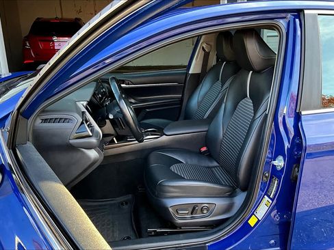 Certified 2023 Toyota Camry SE image 8