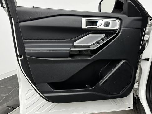 Used 2023 Ford Explorer ST w/ Equipment Group 401A image 12