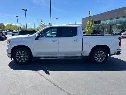 Used 2022 Chevrolet Silverado 1500 High Country AWD/4WD image 12
