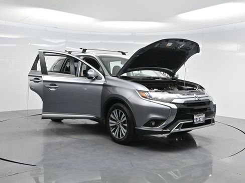 Used 2019 Mitsubishi Outlander SEL image 51