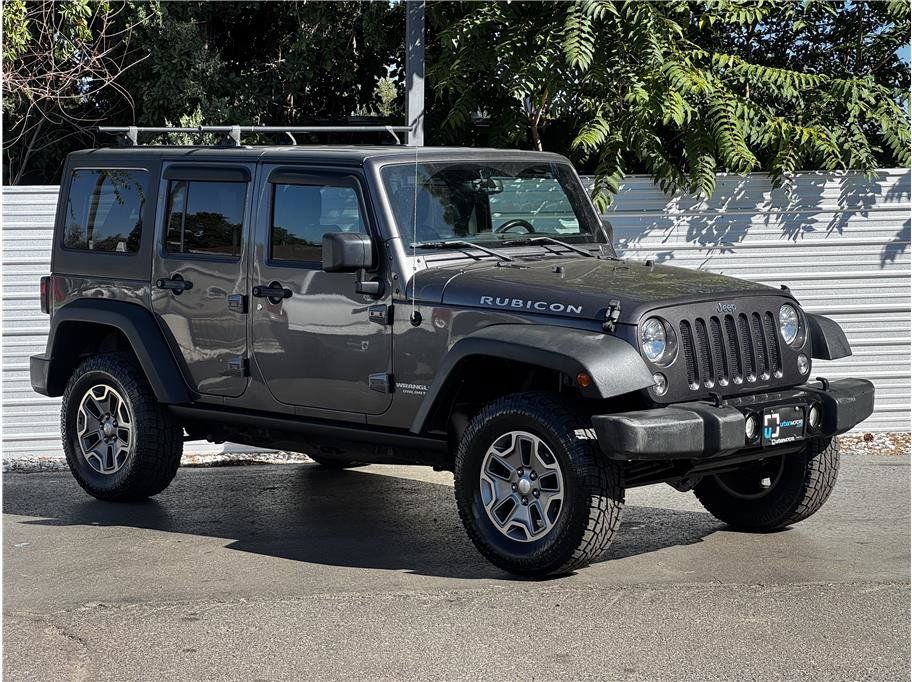 Used 2016 Jeep Wrangler Unlimited Rubicon w/ Connectivity Group AWD/4WD image 6