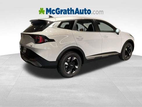 New 2026 Kia Sportage LX w/ LX Convenience Package image 3