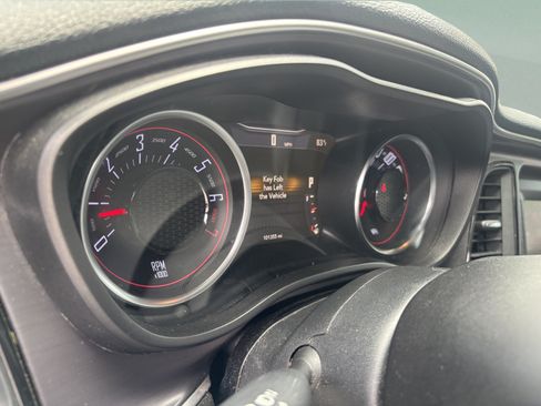 Used 2016 Dodge Challenger SXT RWD image 25