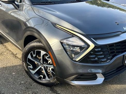 Used 2023 Kia Sportage EX image 2