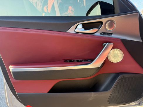 Used 2019 Kia Stinger GT1 image 10