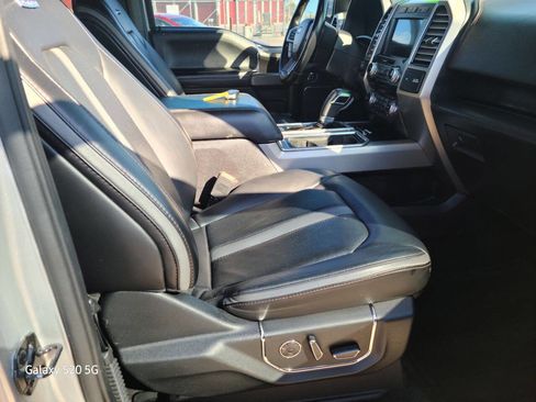 Used 2018 Ford F150 Platinum w/ Equipment Group 701A Luxury image 17