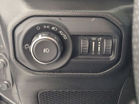 Used 2022 Jeep Wrangler Unlimited Rubicon w/ Trailer Tow Package image 13