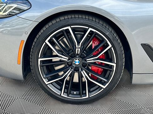 Used 2023 BMW 540i w/ M Sport Package image 38