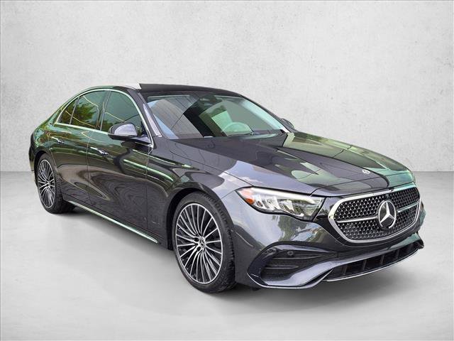 Used 2024 Mercedes-Benz E 350 4MATIC Sedan image 3