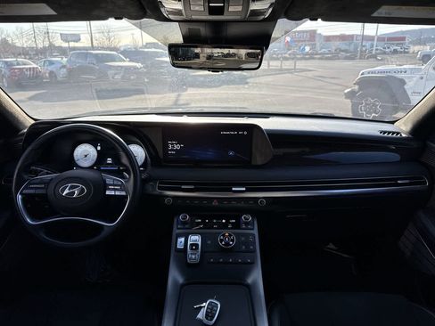Used 2024 Hyundai Palisade Calligraphy image 16