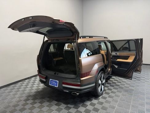 Used 2024 Hyundai Santa Fe Limited AWD/4WD image 28