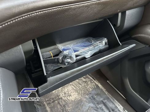 Used 2022 GMC Yukon XL Denali image 35