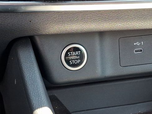 Used 2024 Nissan Rogue SV AWD/4WD image 22