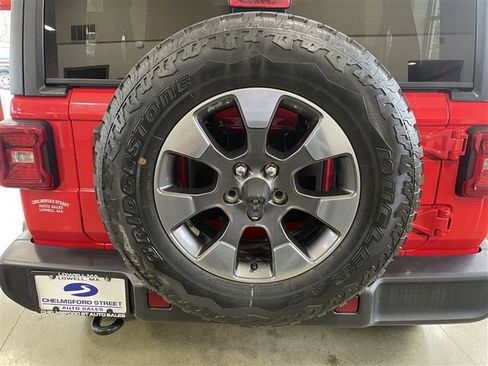 Used 2018 Jeep Wrangler Unlimited Sahara w/ Dual Top Group image 36