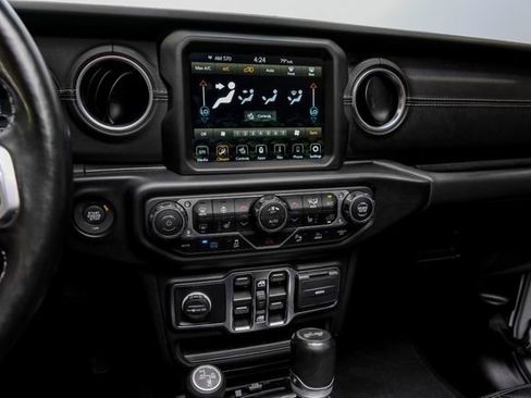 Used 2021 Jeep Wrangler Unlimited Sahara w/ Cold Weather Group AWD/4WD image 58