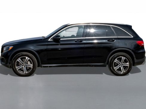 Used 2019 Mercedes-Benz GLC 300 image 9