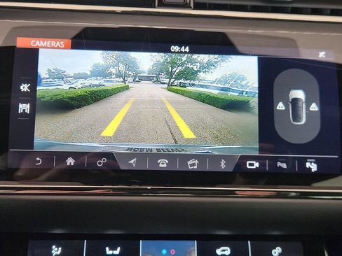 Used 2020 Land Rover Range Rover Evoque R-Dynamic SE AWD/4WD image 17