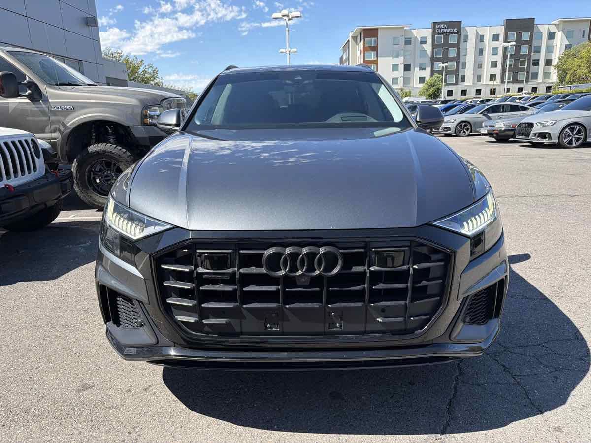 Used 2019 Audi Q8 Prestige w/ Luxury Package AWD/4WD image 8