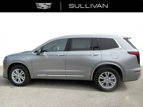 New 2025 Cadillac XT6 Luxury image 4