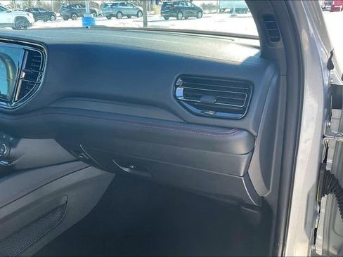 Used 2024 Dodge Durango GT image 17