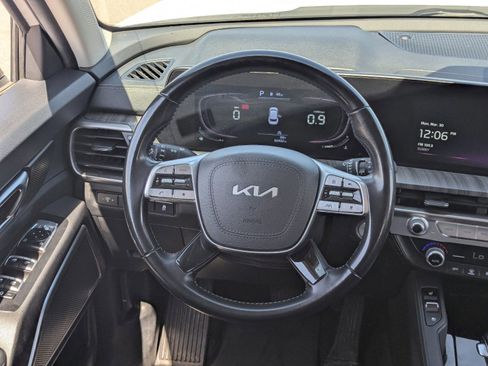 Used 2023 Kia Telluride EX FWD image 19