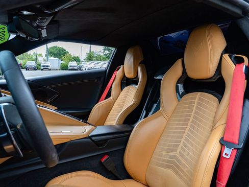 Used 2023 Chevrolet Corvette Stingray Premium Conv w/ Z51 Performance Package RWD image 18