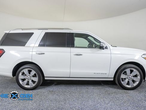 Used 2023 Ford Expedition Platinum AWD/4WD image 8