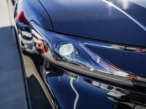 New 2026 Toyota Camry Hybrid FWD image 5
