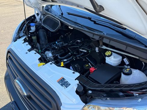 Used 2018 Ford Transit 250 148 Medium Roof image 31