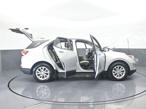 Used 2020 Chevrolet Equinox LS image 68