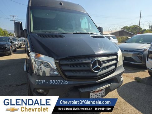 Used 2017 Mercedes-Benz Sprinter 2500 image 10
