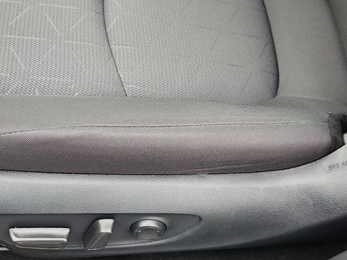 Certified 2025 Toyota RAV4 XLE image 21