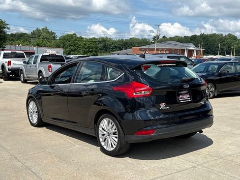 Used 2018 Ford Focus Titanium FWD image 4
