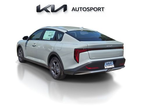 New 2026 Kia K4 FWD image 9