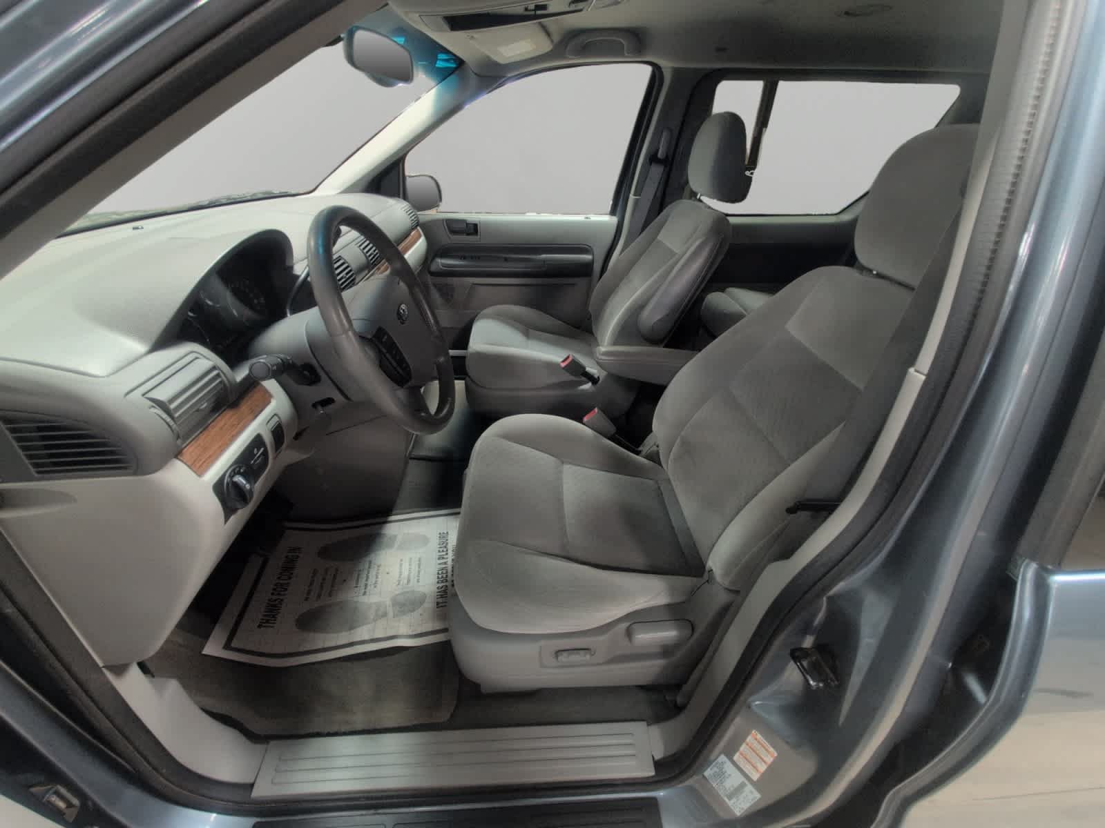 Used 2004 Ford Freestar SEL FWD image 9