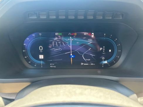Certified 2025 Volvo XC90 B6 Plus AWD/4WD image 24