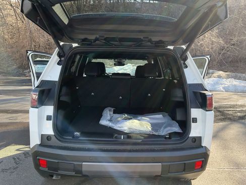 New 2026 Jeep Cherokee Limited image 26