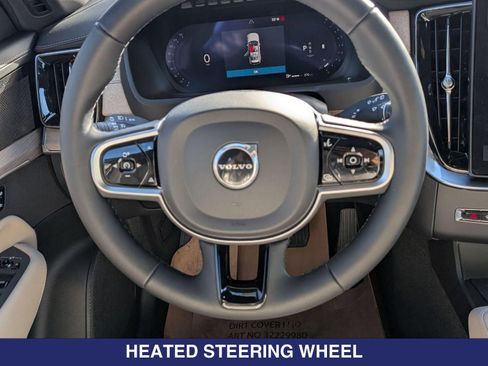 New 2026 Volvo XC90 B6 Plus w/ Protection Package Premier AWD/4WD image 15