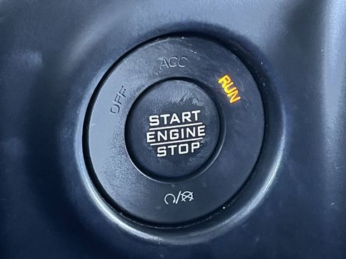 Used 2022 Jeep Wrangler Unlimited Sport AWD/4WD image 19