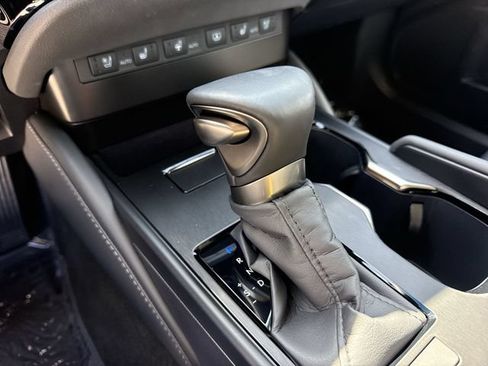 Used 2025 Lexus ES 350 Ultra Luxury w/ Accessory Package (Z2) FWD image 20