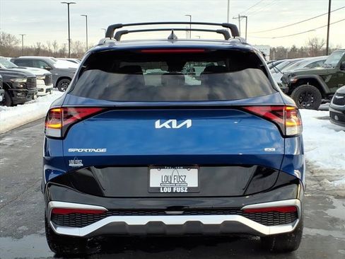 Used 2025 Kia Sportage SX image 32