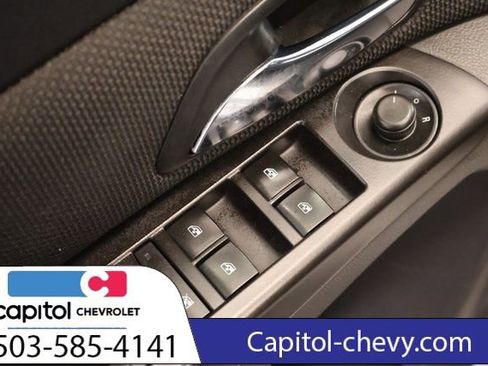 Used 2016 Chevrolet Cruze LT w/ Technology Package image 12
